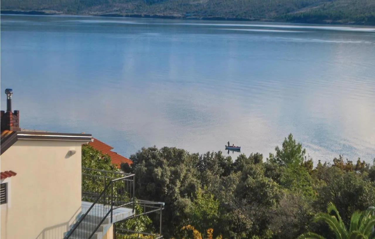 1 Bedroom Cozy Apartment In Posedarje 0*,